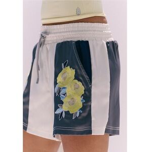 7019. Free People In The Ring Shorts